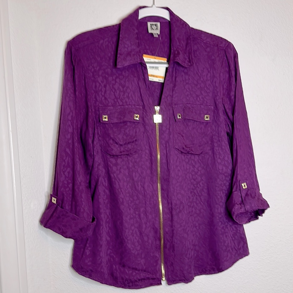 NWT Anne Klein 3/4 Sleeve zipper front purple blouse w/cheetah print